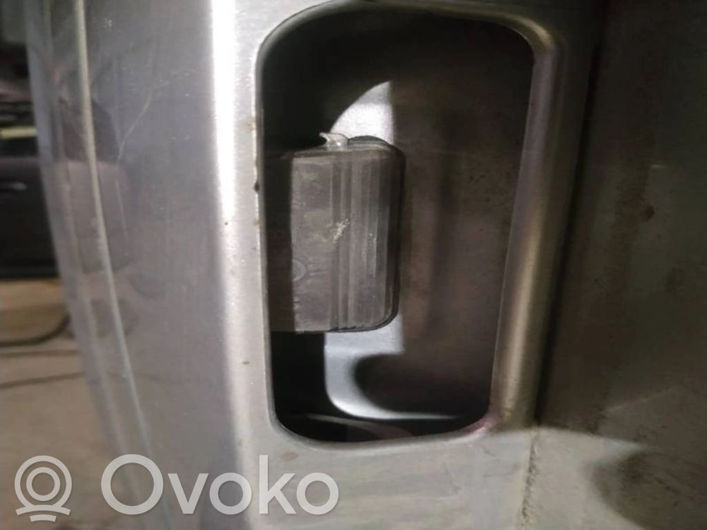 Peugeot 5008 Éclairage de plaque d'immatriculation