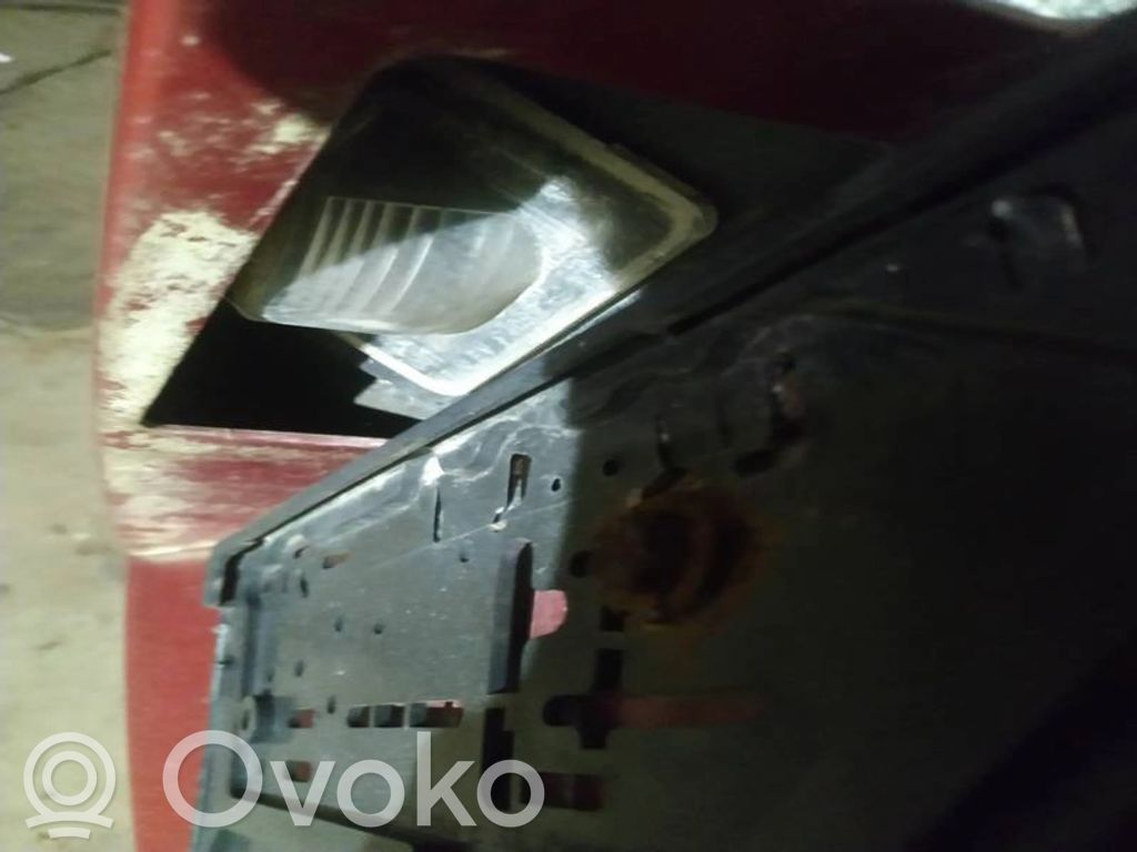 Mazda 5 Éclairage de plaque d'immatriculation