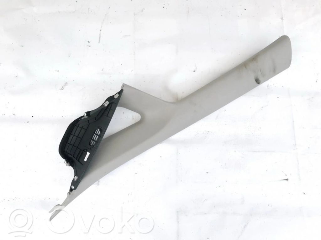 KIA Ceed Kita salono detalė 