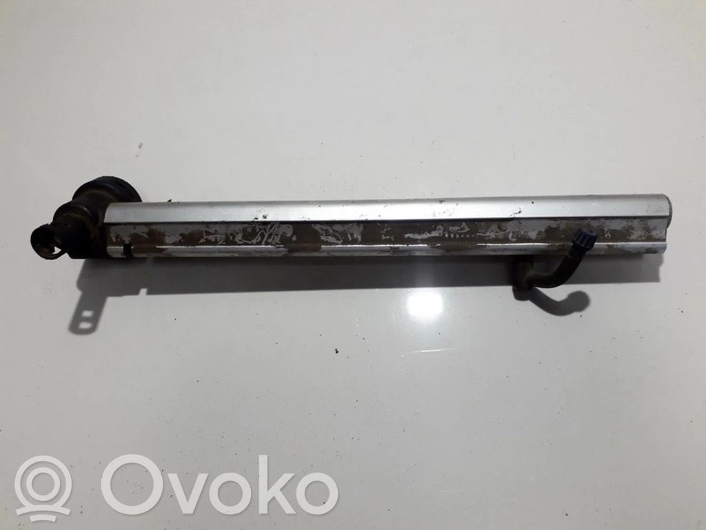 Volvo S40, V40 Listwa wtryskowa 