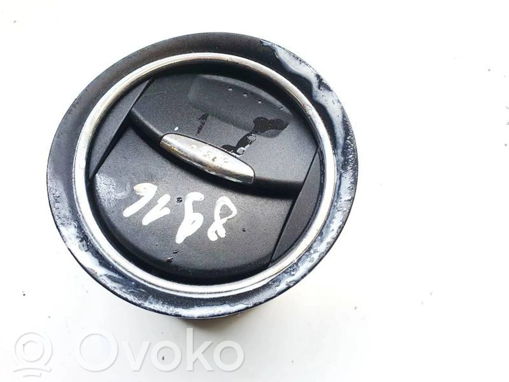 Ford Mondeo MK IV Rejilla de ventilación central del panel 