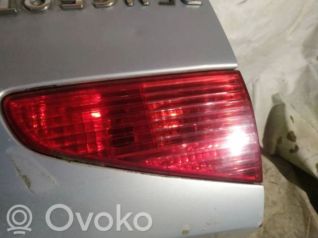 Peugeot 607 Feux arrière sur hayon