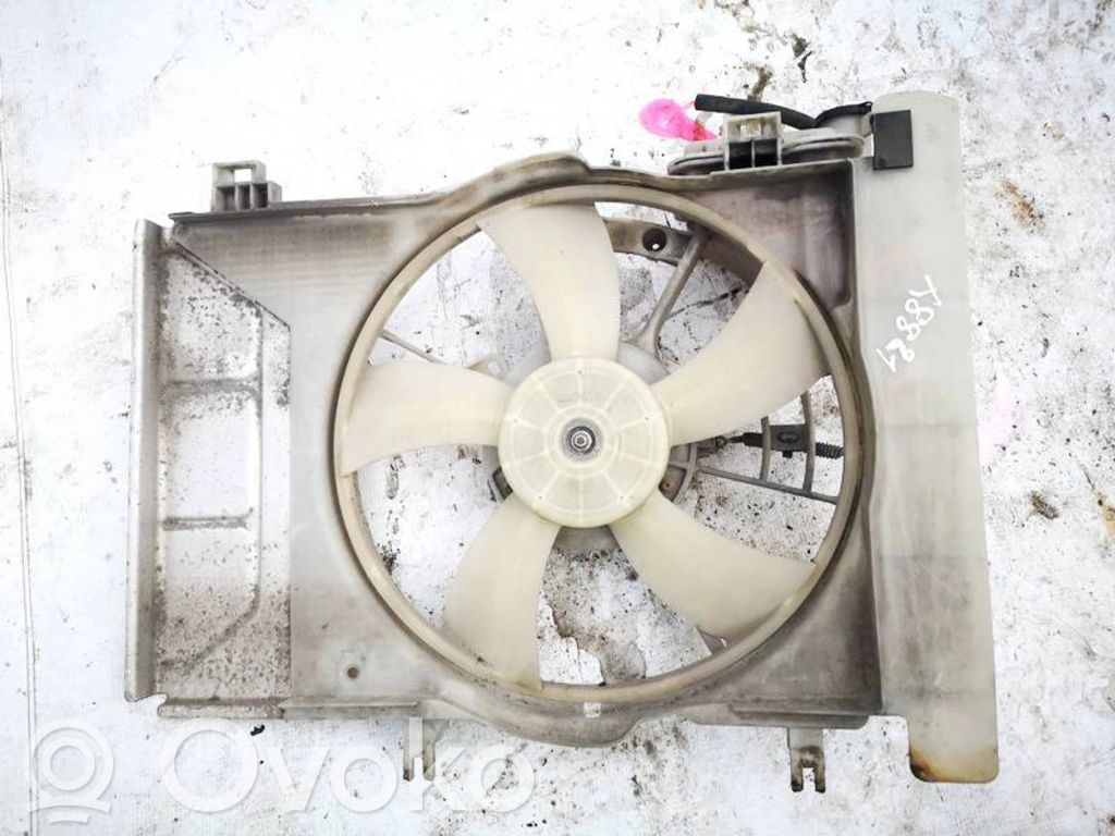 Toyota Urban Cruiser XP110 Osłona wentylatora chłodnicy