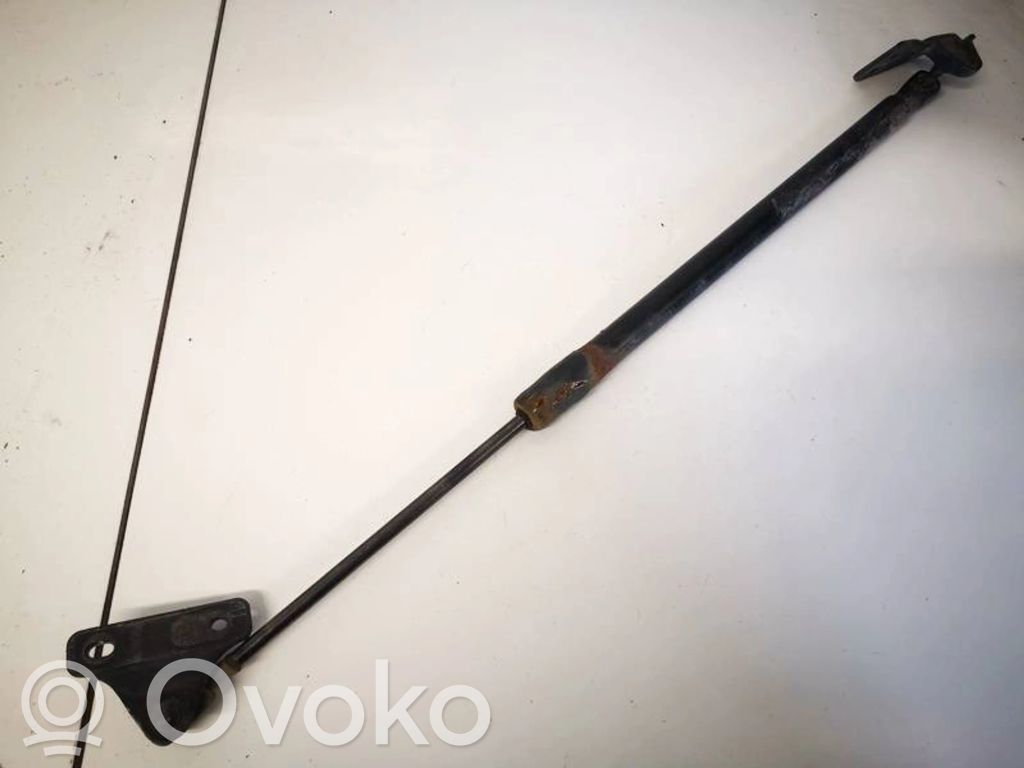 Ford Focus Vérin de capot arrière