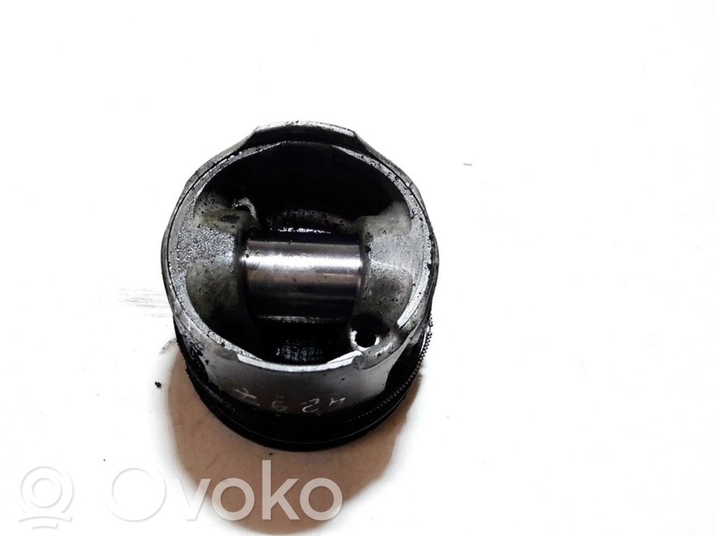 Piston