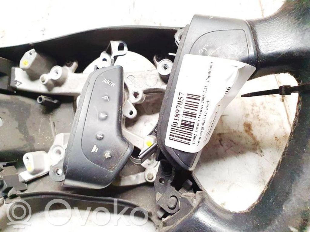 Toyota Avensis T250 Butoane/comutatoare pe volan