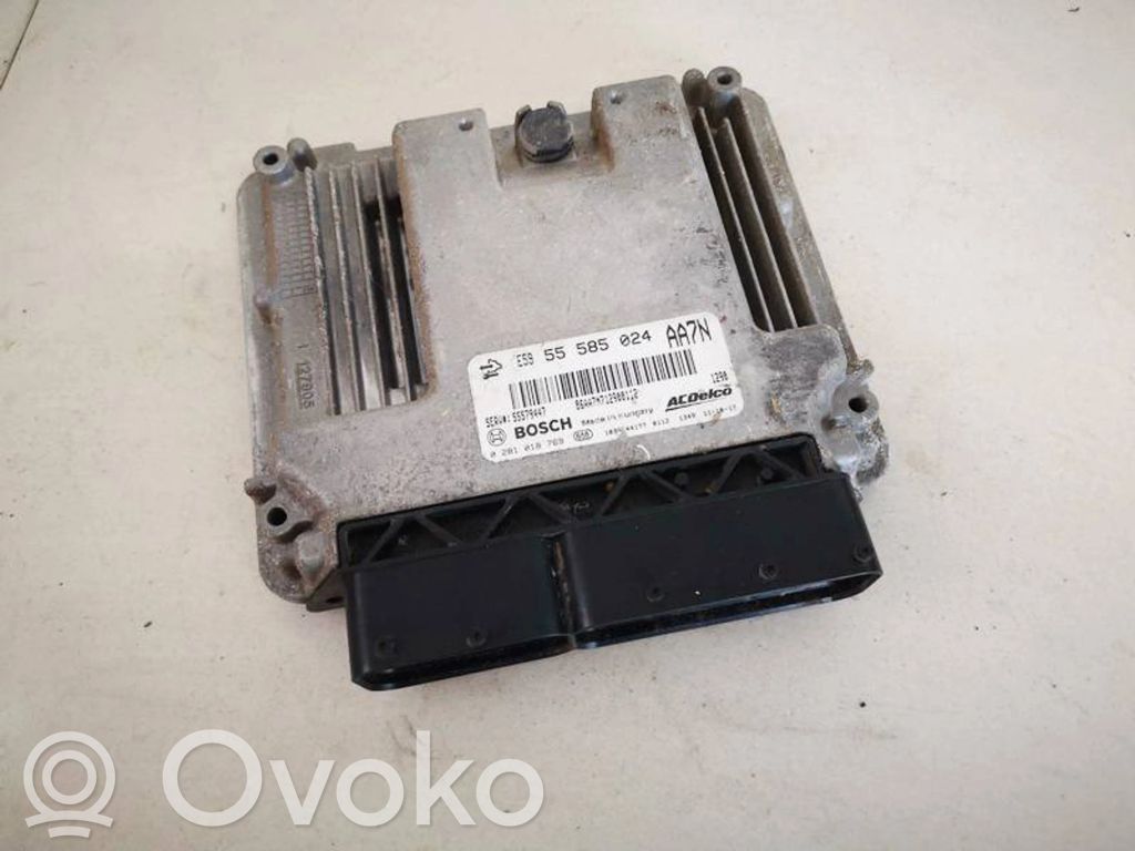 Opel Insignia A Engine control unit/module 