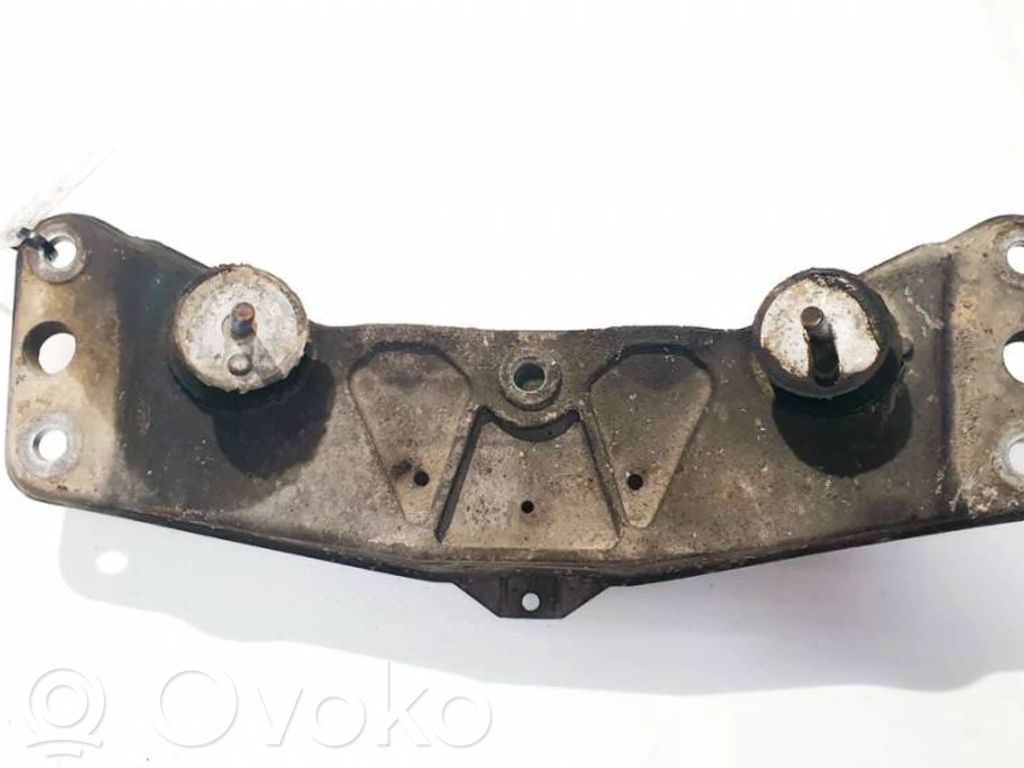 BMW 7 E65 E66 Halterung Lager Motor 
