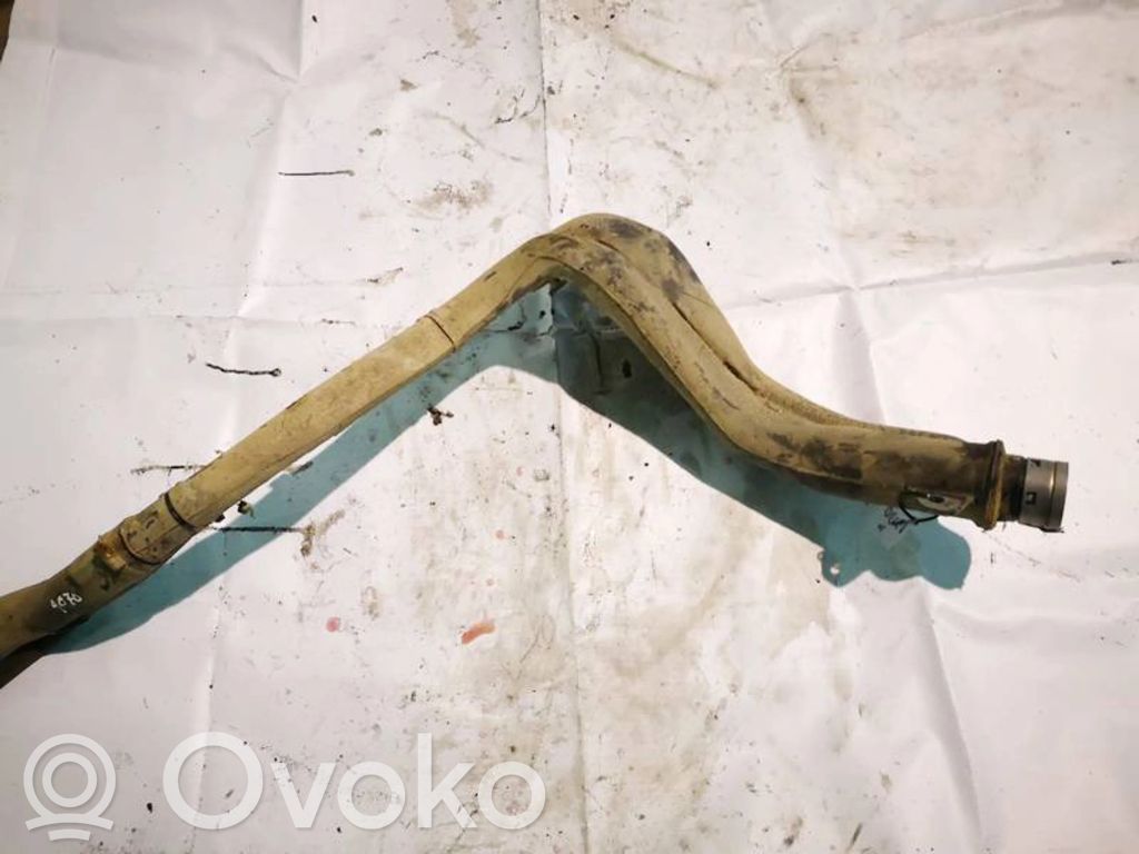 Opel Astra H Tubo e bocchettone per riempimento serbatoio del carburante