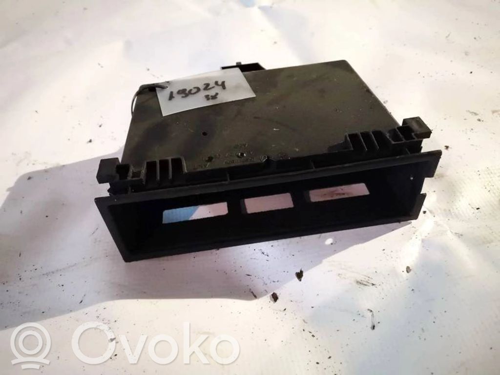 Volkswagen Golf IV Alte piese de interior