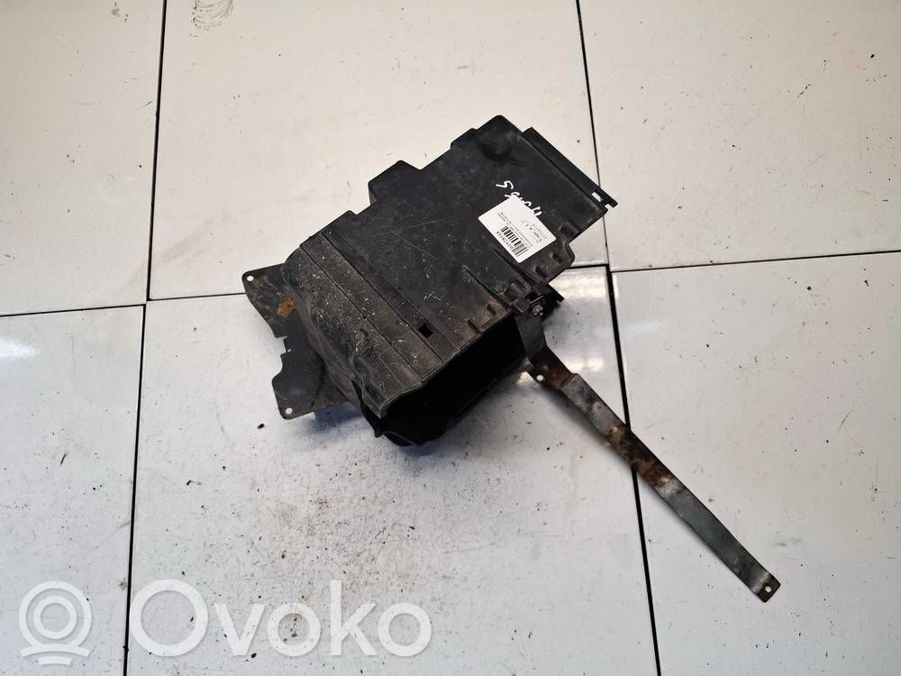 Ford Fiesta Vassoio scatola della batteria