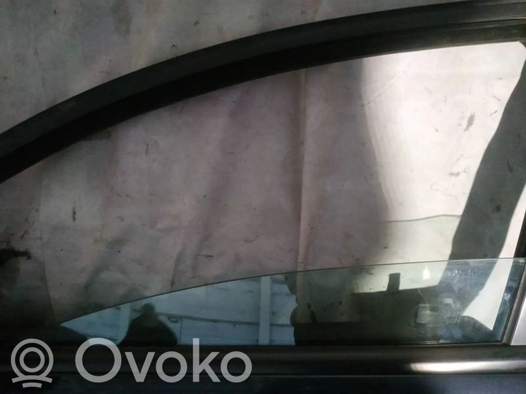 Opel Vectra C Geam ușă față patru uși 