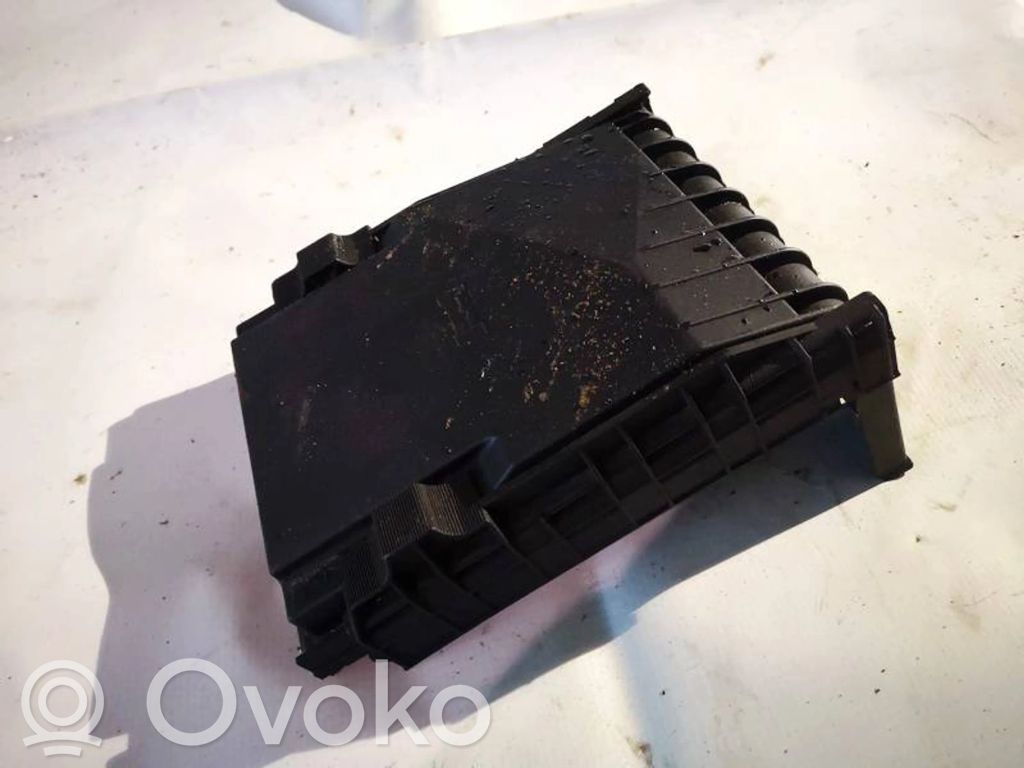 Volkswagen Polo Coperchio scatola dei fusibili