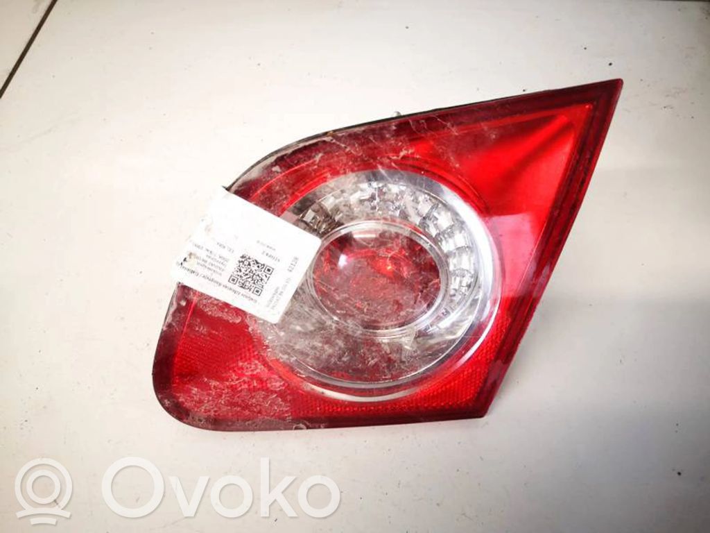 Volkswagen PASSAT B6 Luci posteriori del portellone del bagagliaio 