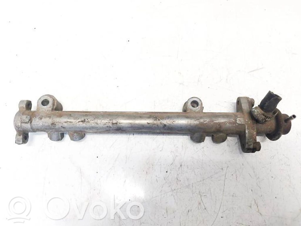Hyundai Pony Rampă alimentare injectoare 