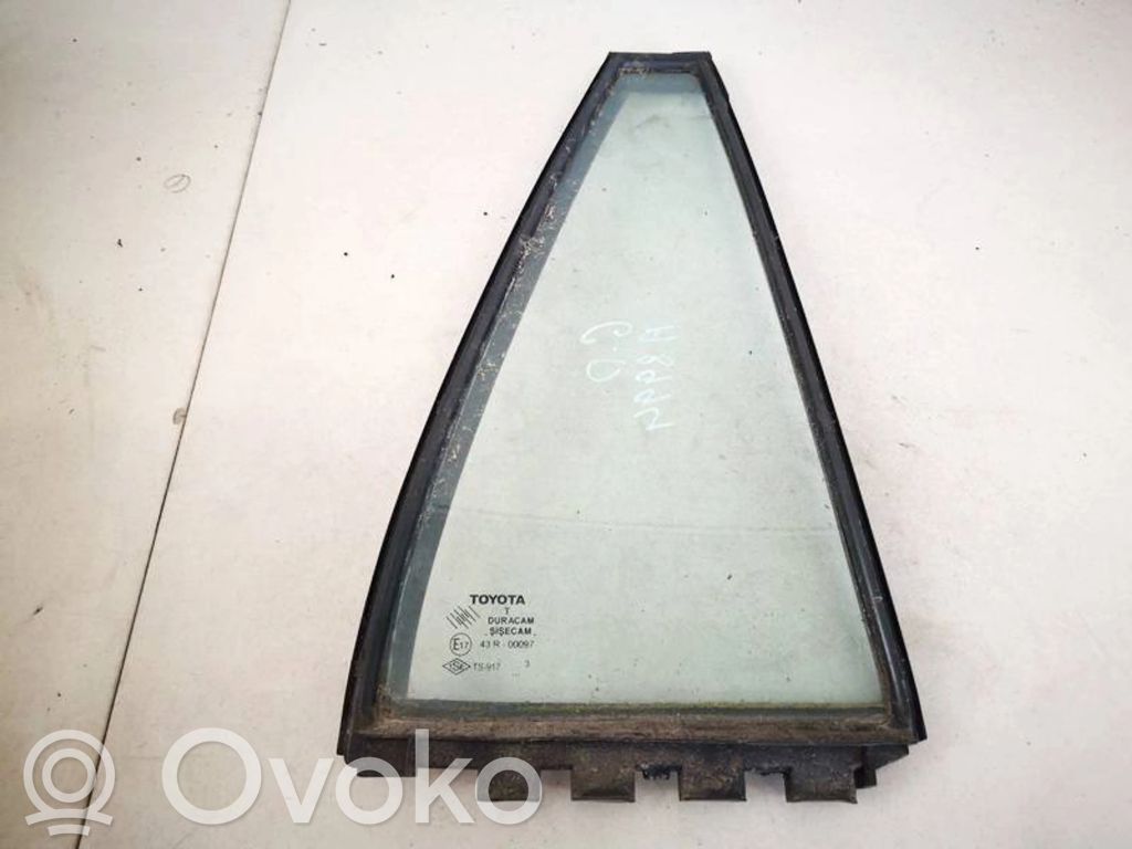 Toyota Corolla E120 E130 Szyba karoseryjna drzwi tylnych 