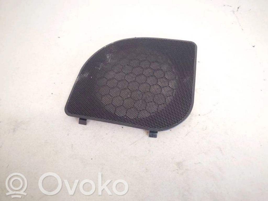Opel Zafira A Sivukaiuttimen suoja