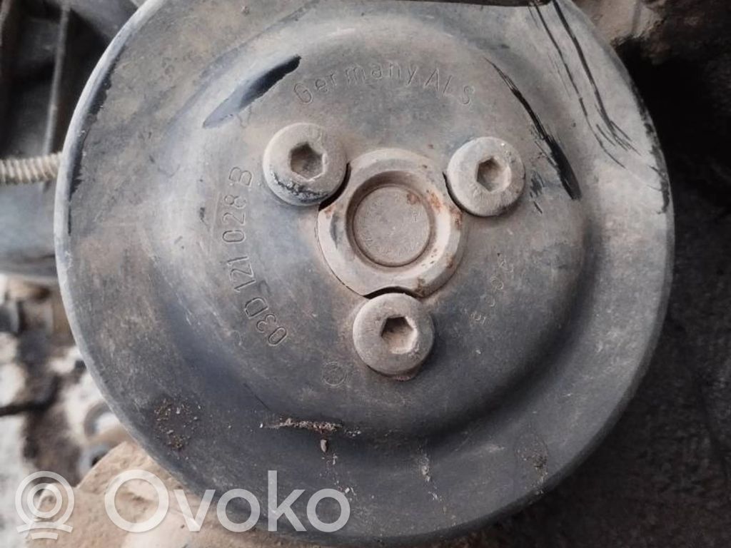 Volkswagen Golf Plus Pompă apă 