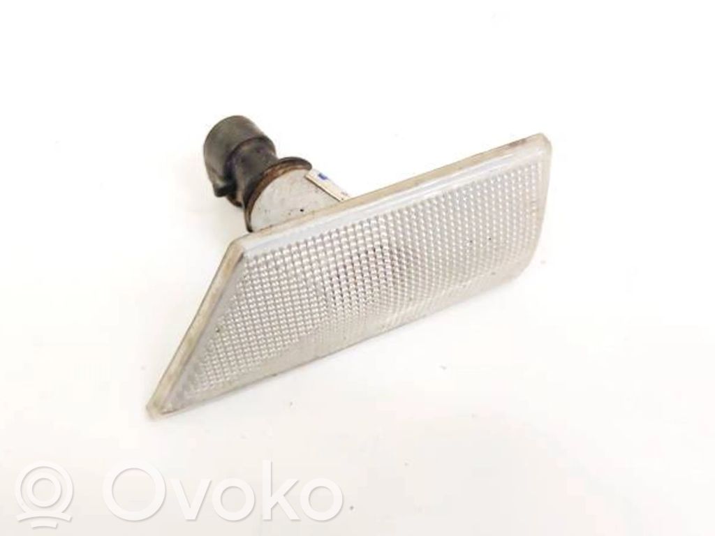 Opel Signum Feu clignotant répétiteur d'aile avant 