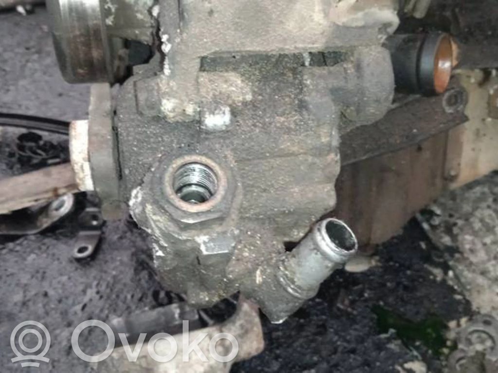 Audi A4 S4 B5 8D Vairo stiprintuvo siurblys 