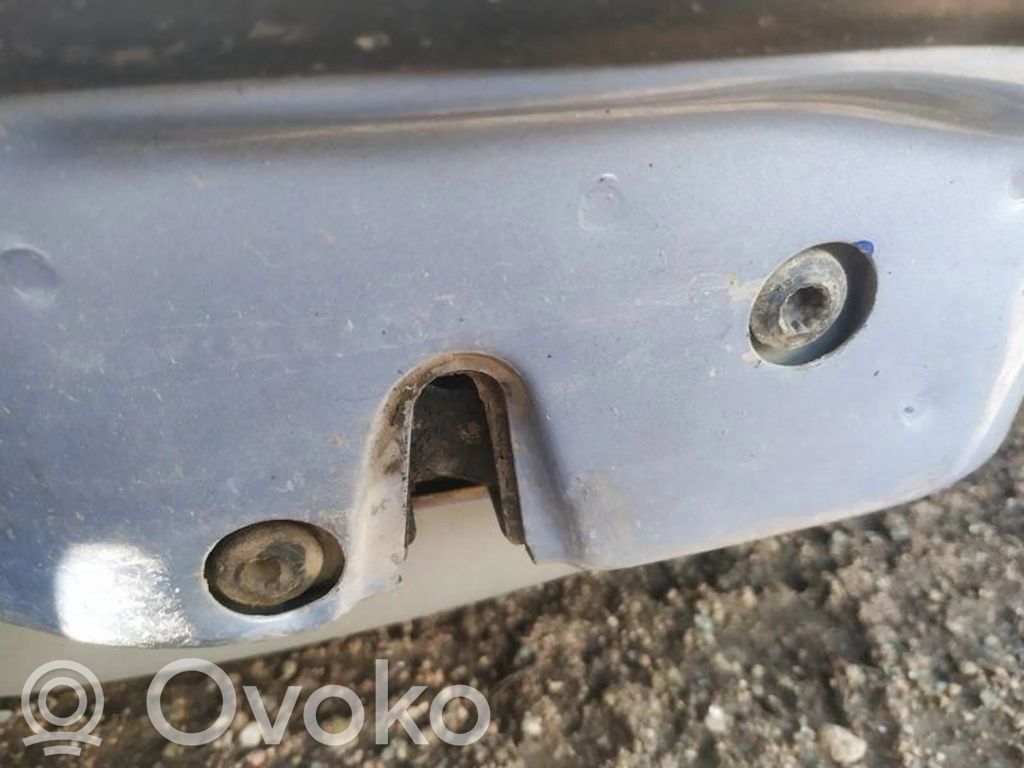 Cerradura de puerta trasera
