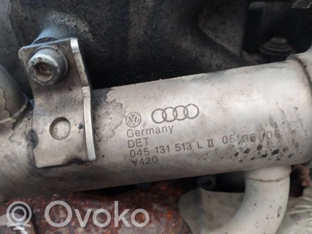 Volkswagen Polo IV 9N3 Radiatore dell’olio del motore