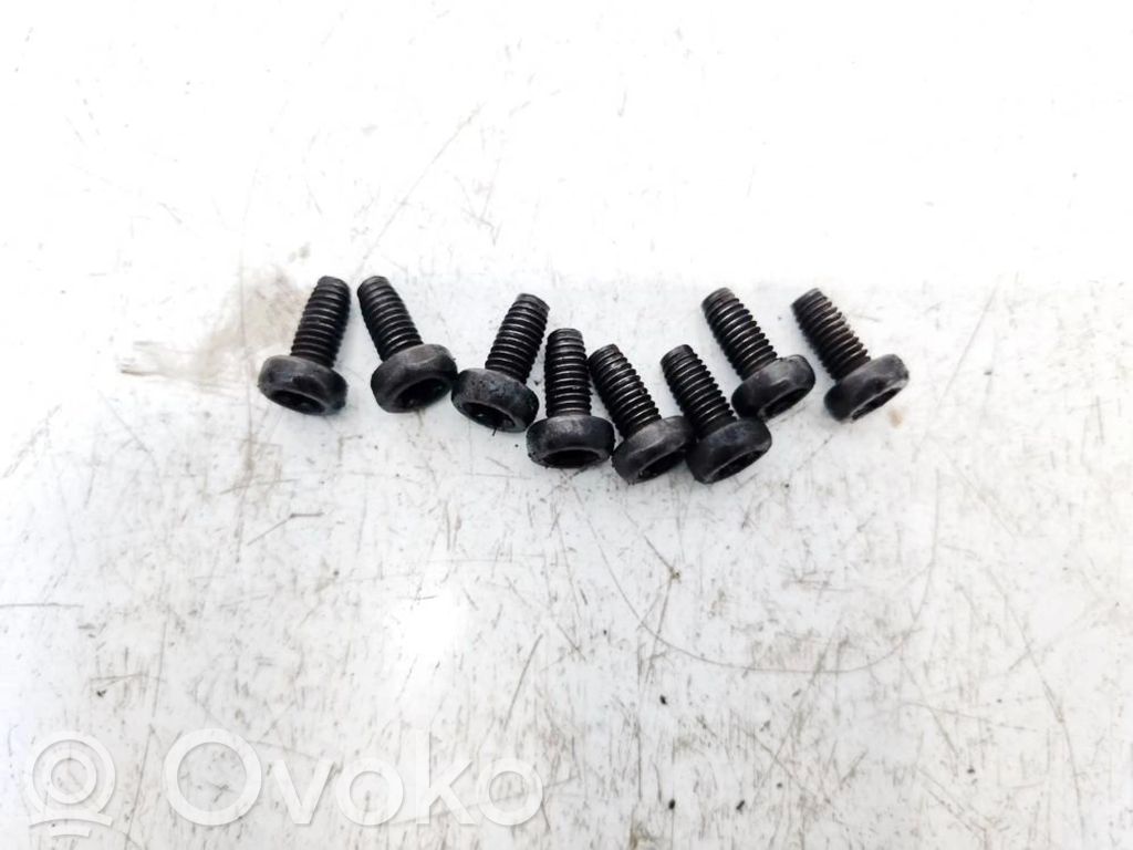 Tuercas/tornillos