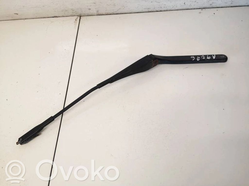 BMW 1 E81 E87 Wischerarm vorne 