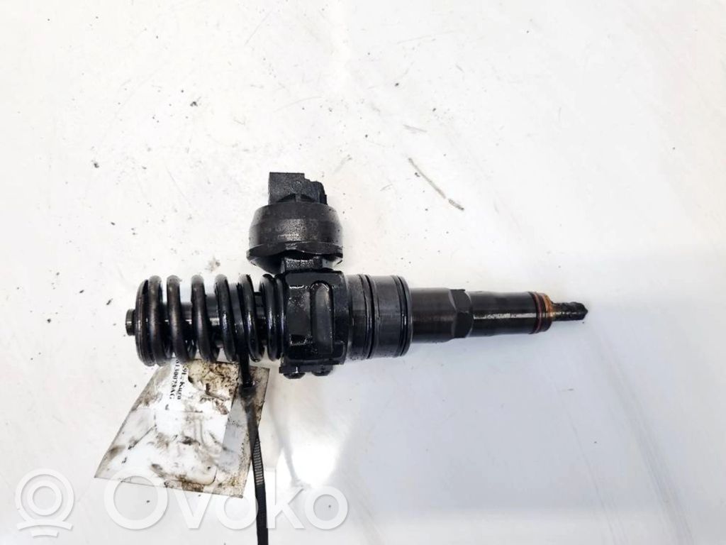 Injector combustibil   038130073AG,038130073AG,038130073AG