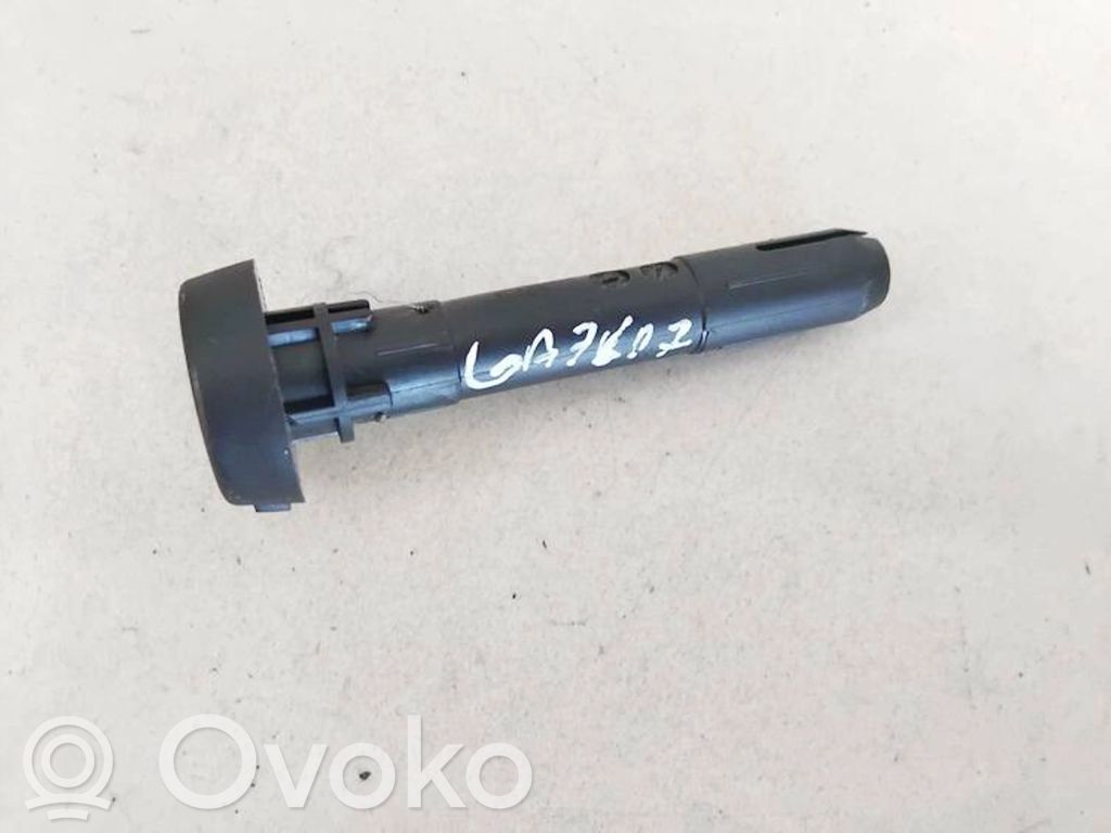 Opel Corsa D Altra parte esteriore 