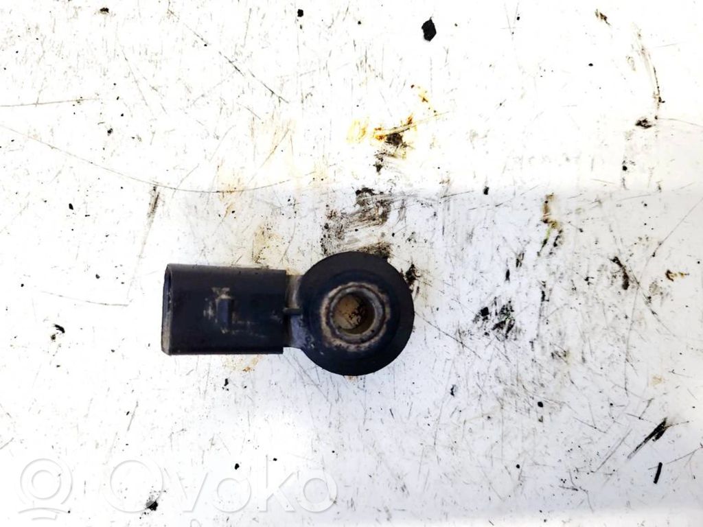 Volkswagen Golf V Sensor de petardeo del motor 