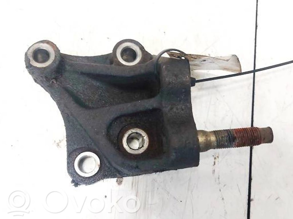 Mazda 626 Halterung Lager Motor 