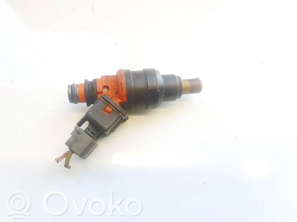 KIA Clarus Inyector de combustible 