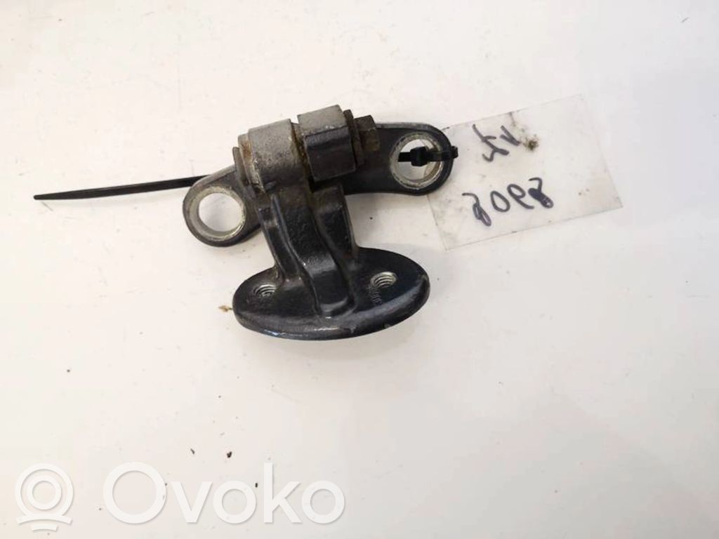 Volvo V50 Takaoven alasarana