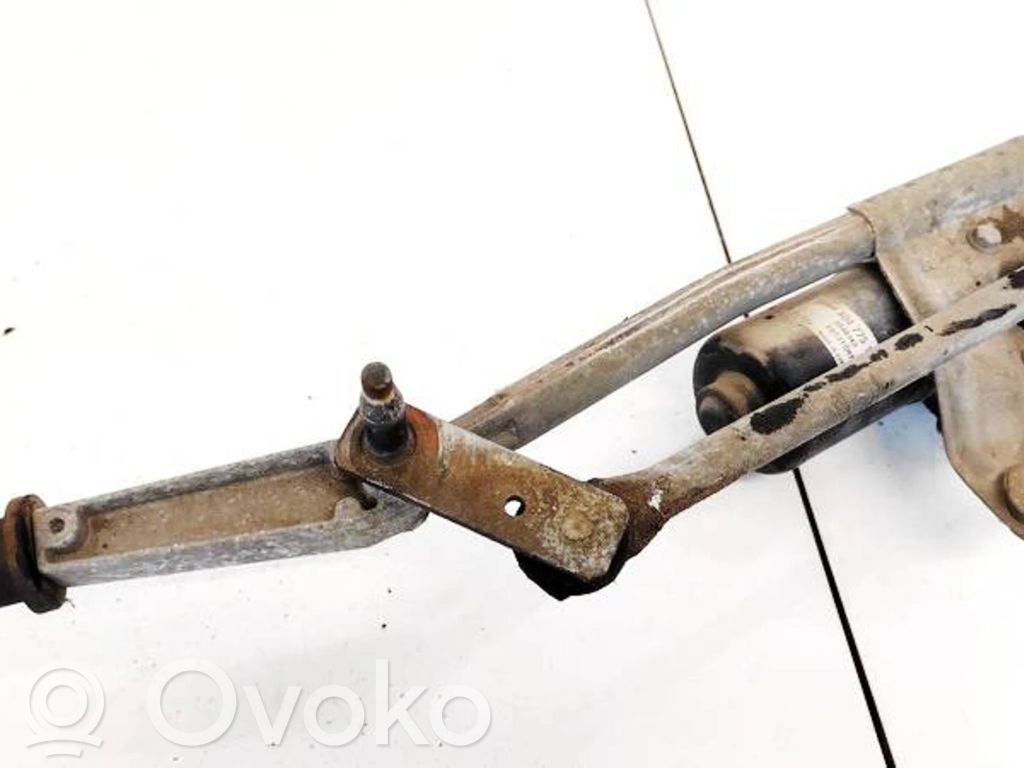 Volvo V70 Mechanizm i silniczek wycieraczek szyby przedniej / czołowej 
