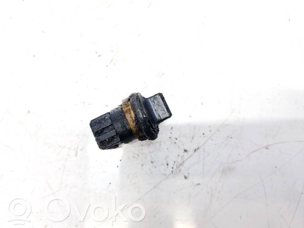 Audi A4 S4 B5 8D Sonde de température de liquide de refroidissement 