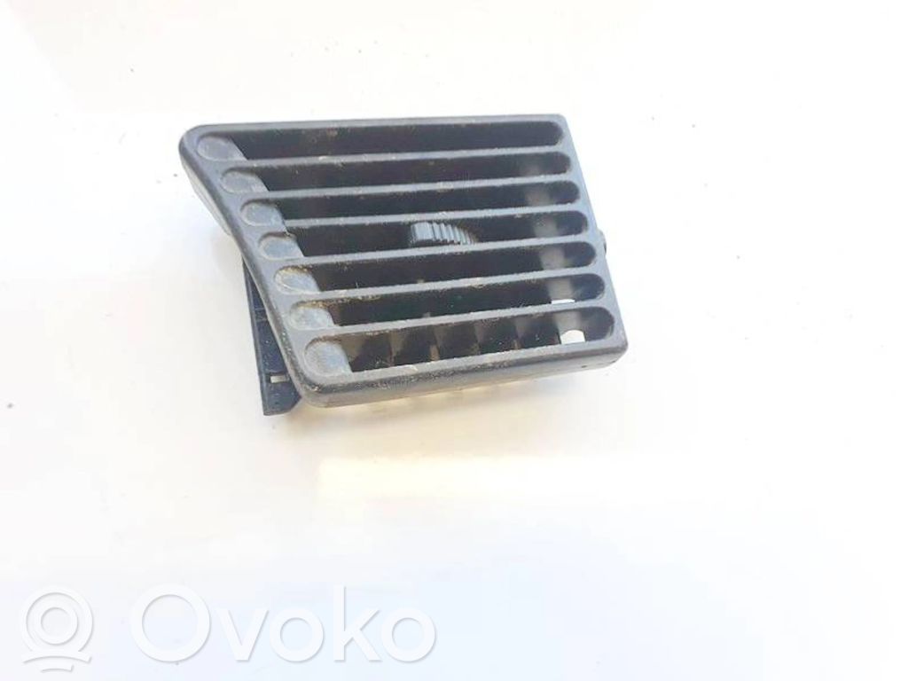 Mazda 3 I Rejilla de ventilación central del panel