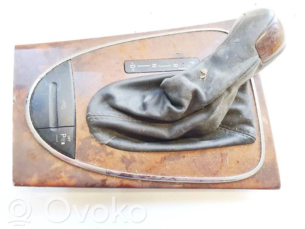 Mercedes-Benz E W211 Rivestimento in plastica cornice della leva del cambio