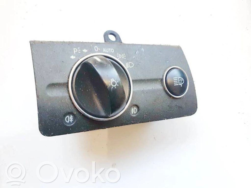 Comutator lumini   2115450404,2115450404