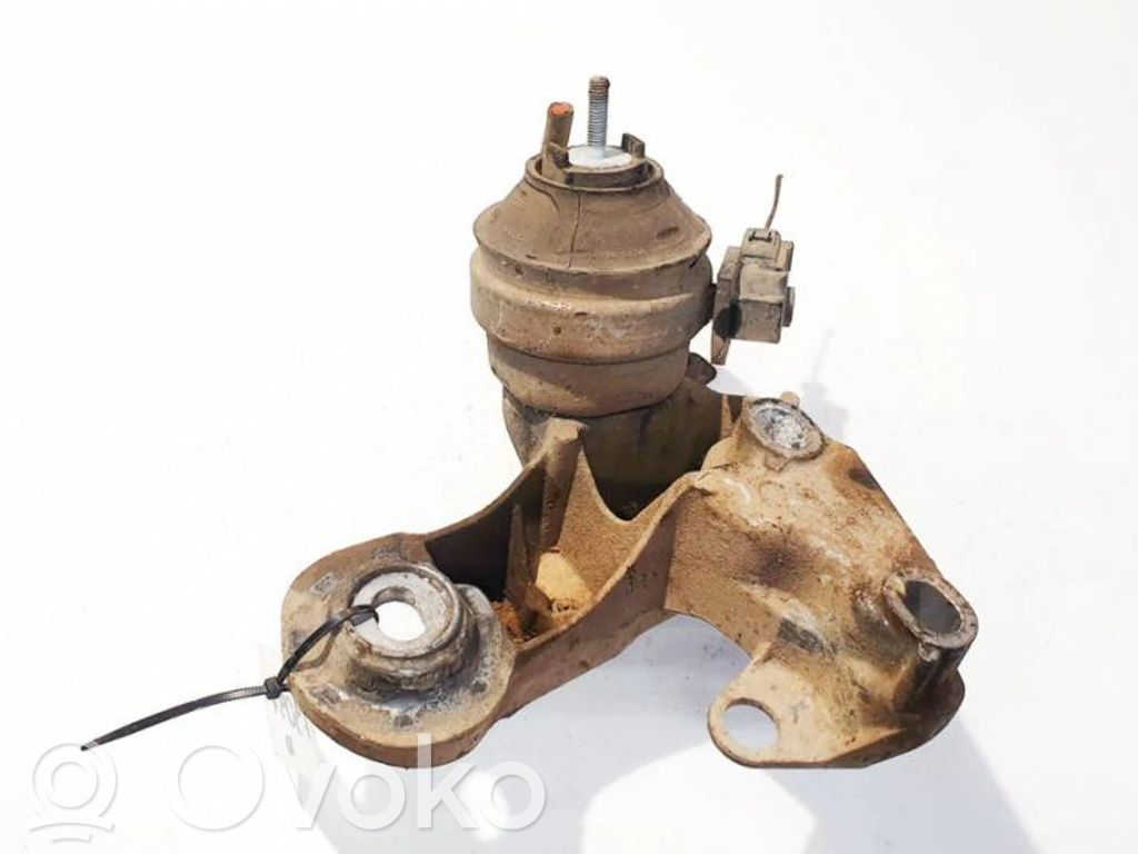 Soporte de montaje del motor (Usadas)   4B0199352B,4B0199352B