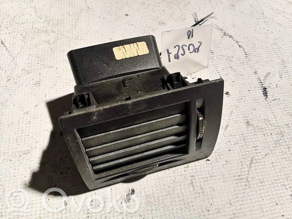 Opel Meriva A Copertura griglia di ventilazione laterale cruscotto 