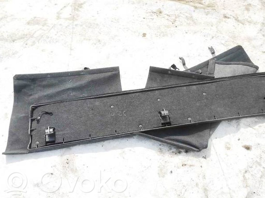 Toyota Corolla Verso E121 Plage arrière