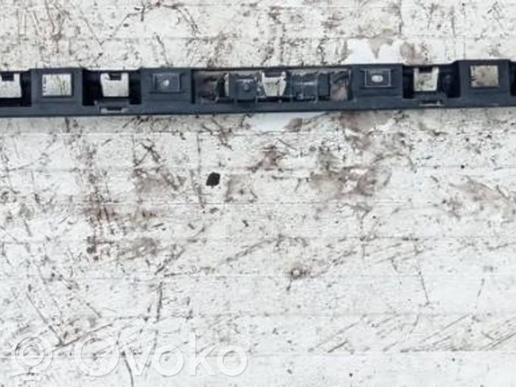 Volkswagen PASSAT B6 Staffa di rinforzo montaggio del paraurti posteriore