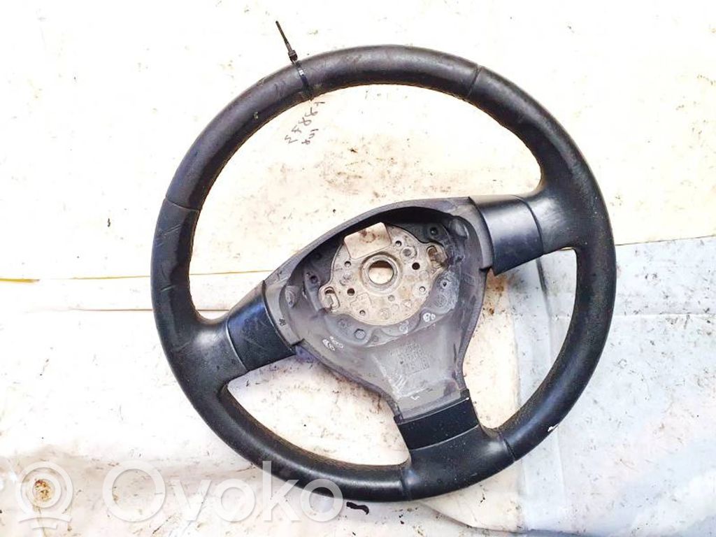 Volkswagen Golf V Volant