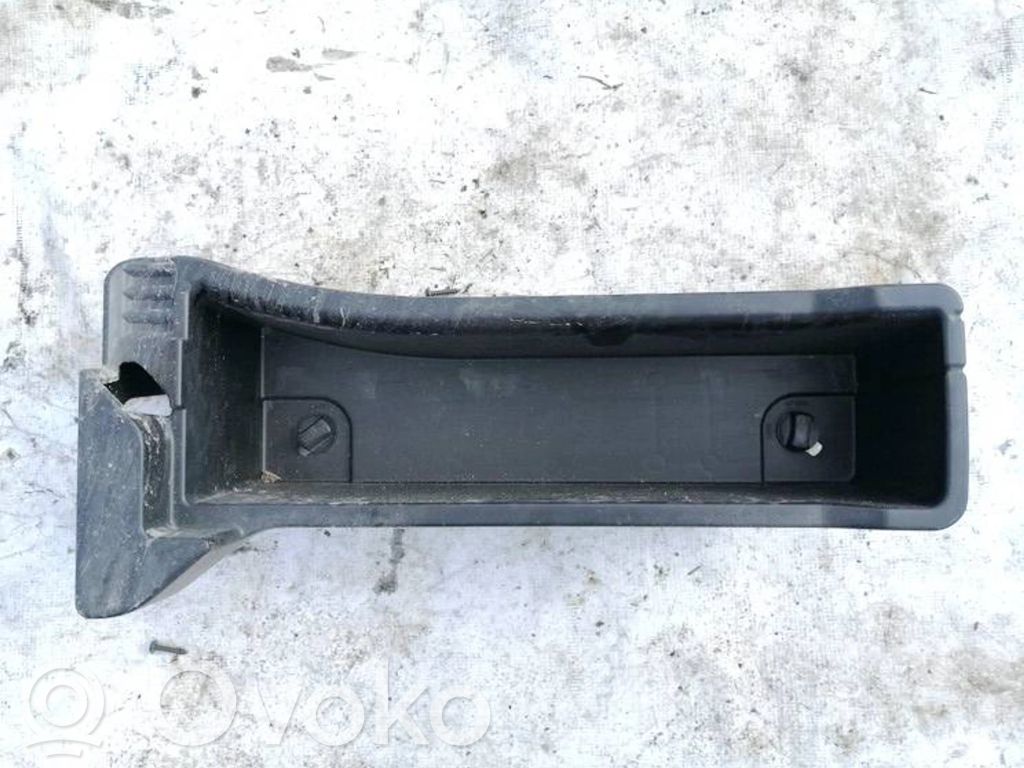 Toyota Yaris Otros repuestos del interior 