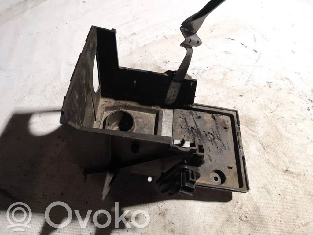 Volvo V50 Support batterie 