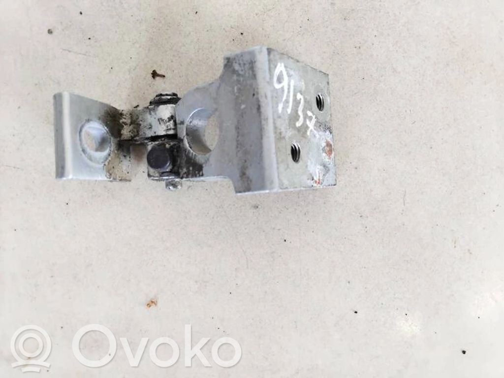 Audi A4 S4 B5 8D Takaoven alasarana 