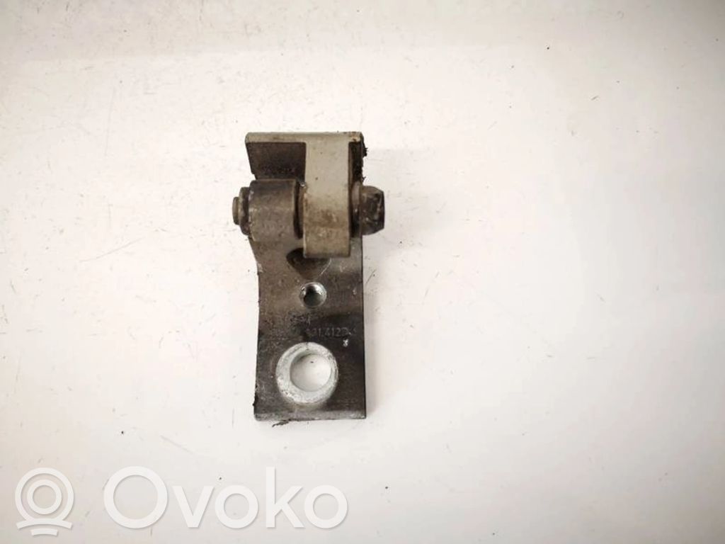 Skoda Octavia Mk2 (1Z) Cerniera superiore della portiera anteriore