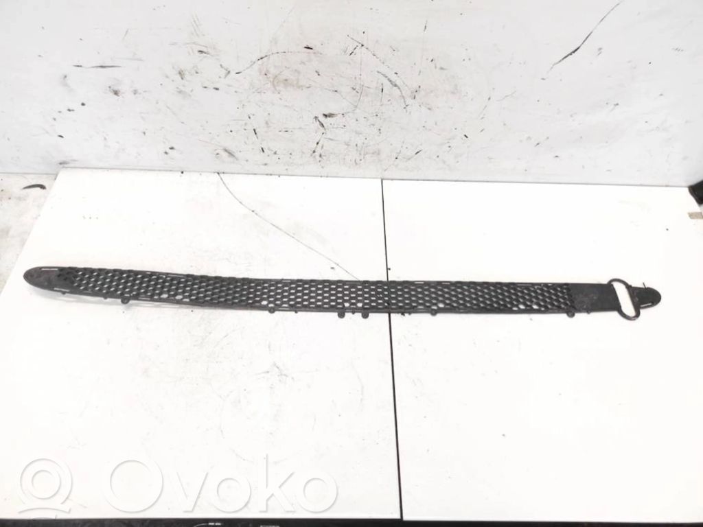Ford Escort Front bumper lower grill 