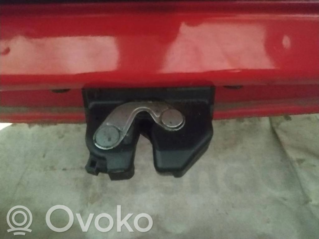 Tailgate/trunk/boot lock/catch/latch